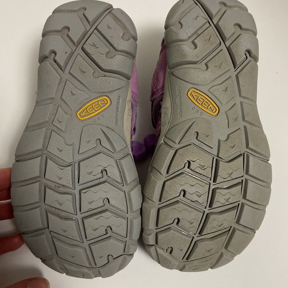 Keen size 10 little kid - Picture 4 of 5